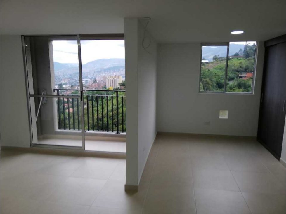 Apartamento en venta de 60 m2 en Las Lomitas Sabaneta