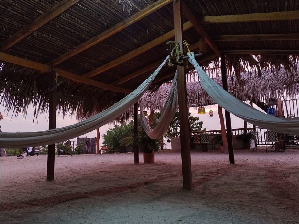 VENDEMOS HOSTAL EN DIBULLA LA GUAJIRA ( Palomino )