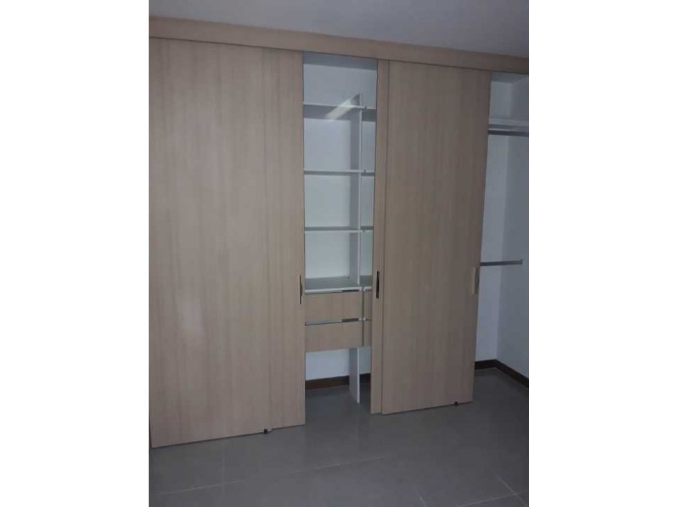 Vendo apartamento en el sur de cali barrio bochalema unidad cerrada