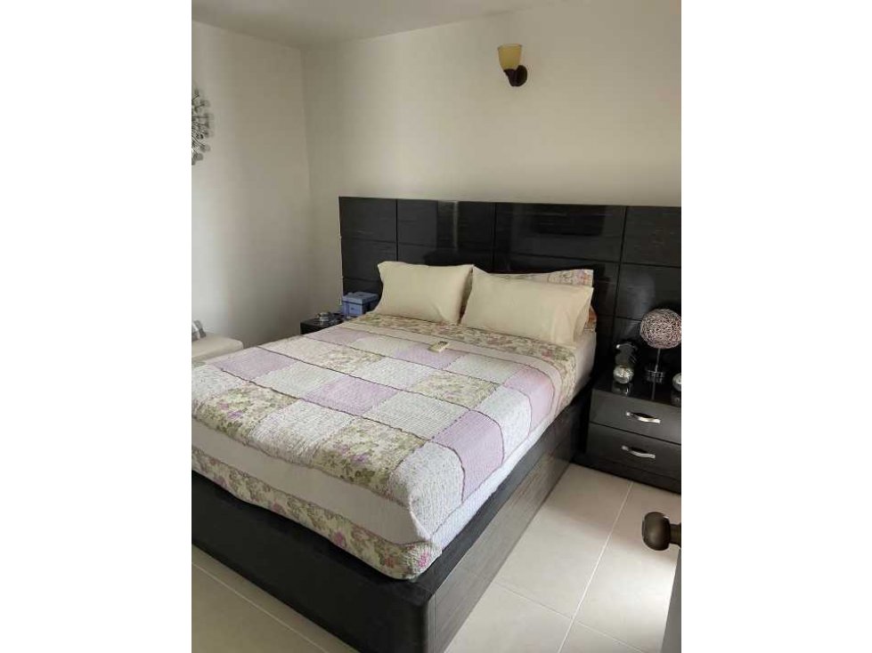 Vendo apartamento en el sur de cali barrio la hacienda unidad cerrada