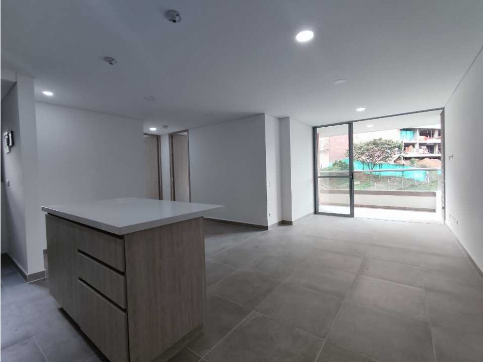 VENDO APARTAMENTO EN ENVIGADO, EL TRIANÓN