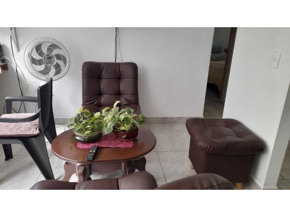 VENDO APARTAMENTO EN PLAZUELA DEL NORTE