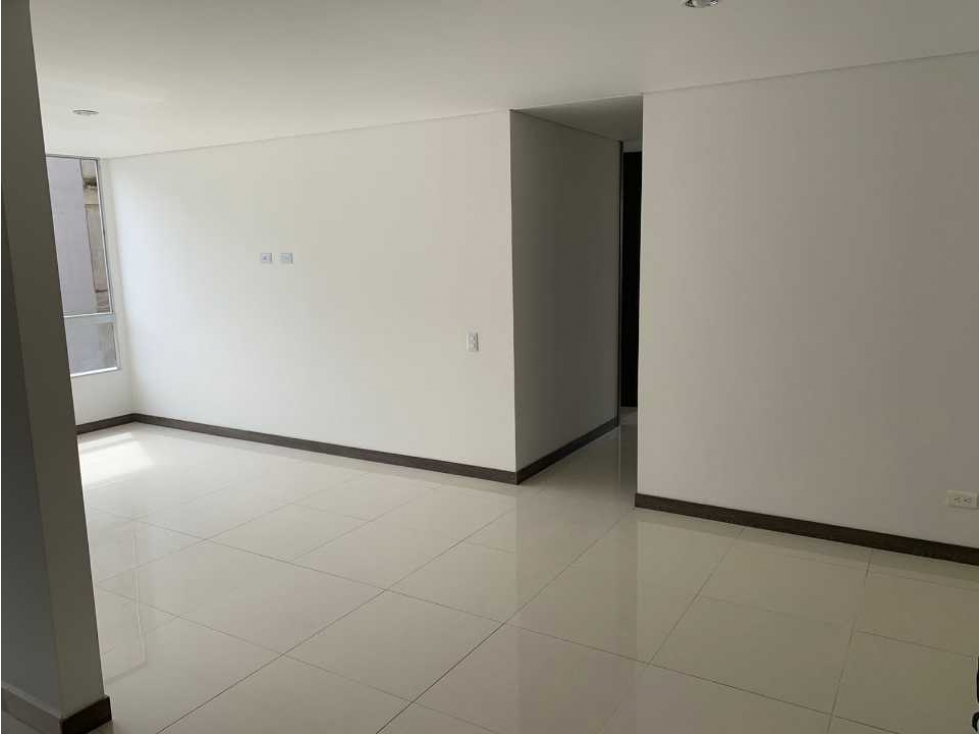 VENDO APARTAMENTO EN SABANETA AVES MARIA PARTE BAJA