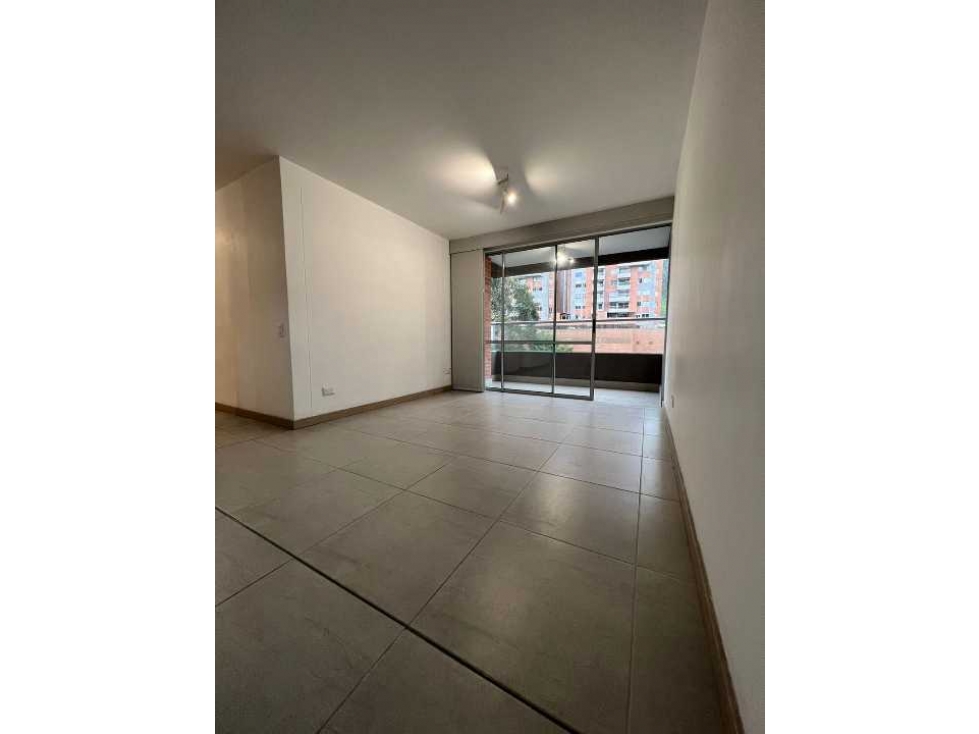 VENDO APARTAMENTO EN SABANETA LOMA DE SAN JOSE