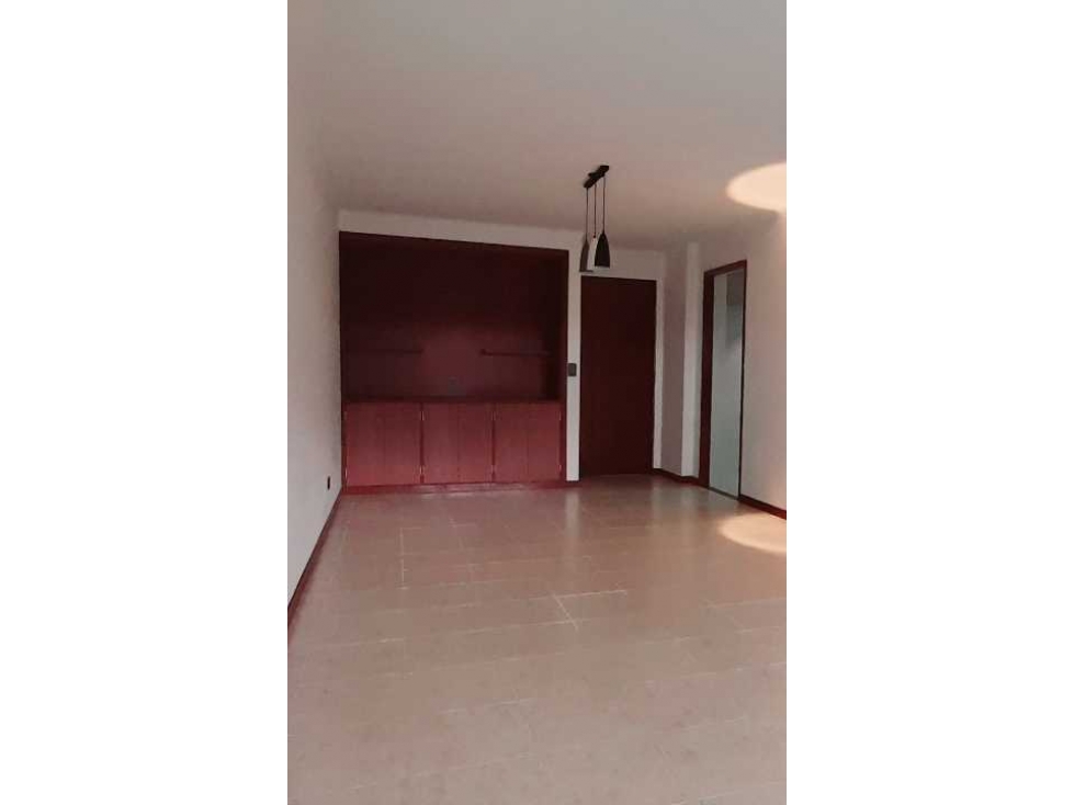 VENDO APARTAMENTO POR LA UNIV. SGO. DE CALI