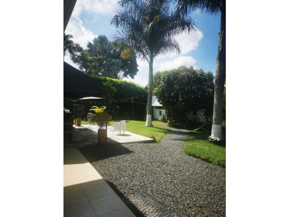 VENDO CASA CAMPESTRE EN COMBIA