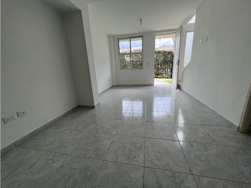 Vendo casa en conjunto cerrado en Villa verde