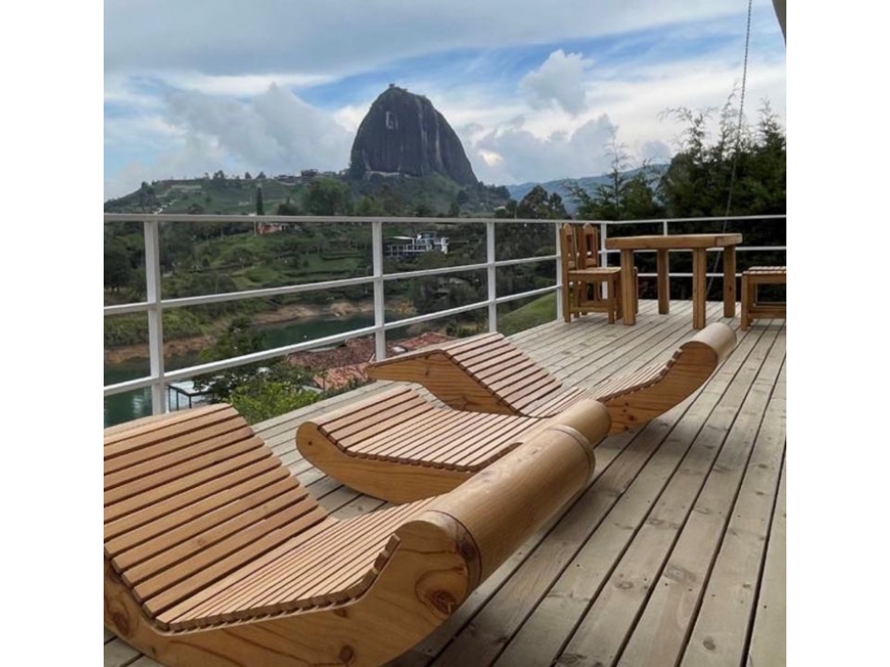 VENDO CASA EN GUATAPE