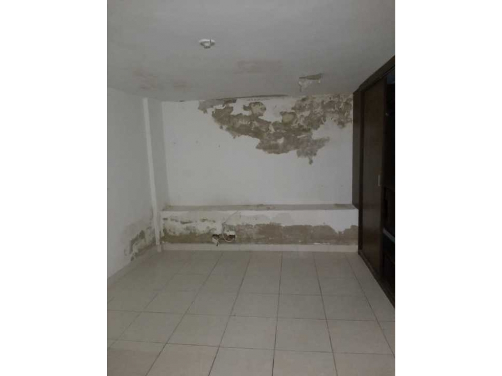 VENDO CASA LOTE PRIMER PISO EN ALFONSO LÓPEZ