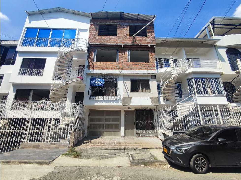 VENDO CASA MULTIFAMILIAR EN EL BARRIO CIUDAD 2000