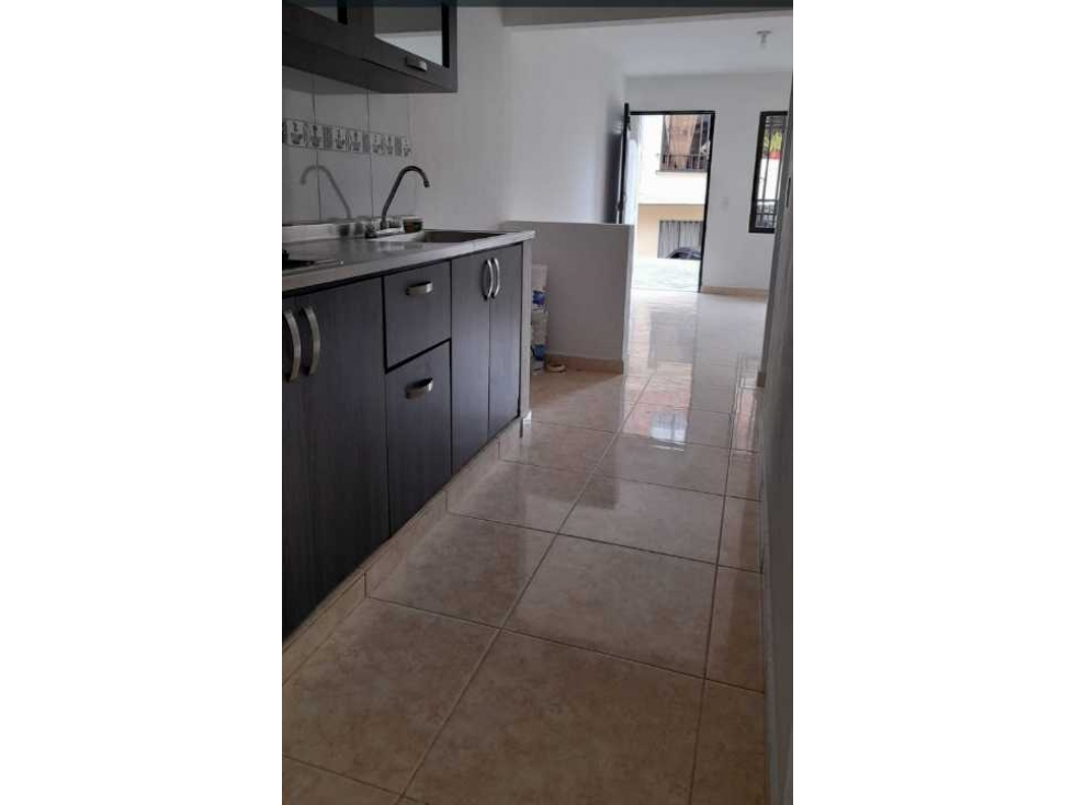 VENDO CASA PRIMER PISO EN BOYACA MEDELLÍN