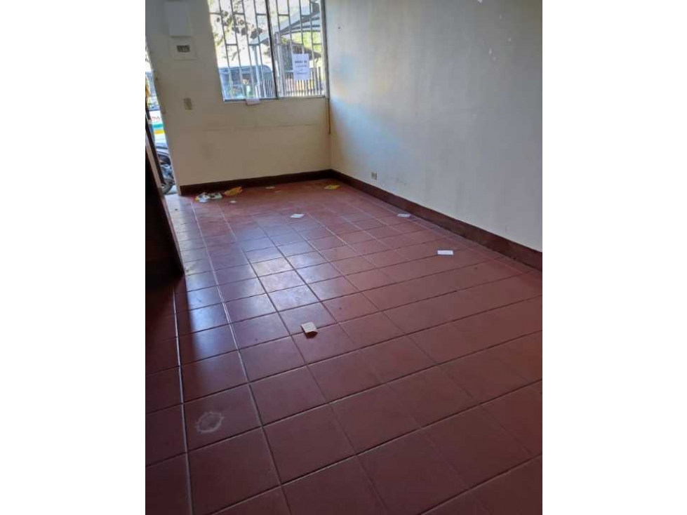 VENDO CASA UNIFAMILIAR EN EL BARRIO LA FLORIDA BELLO