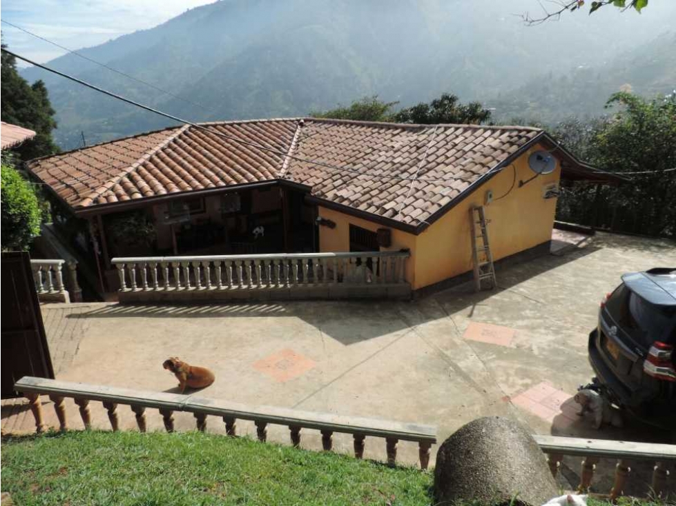 VENDO FINCA EN GIRARDOTA VEREDA EL BARRO