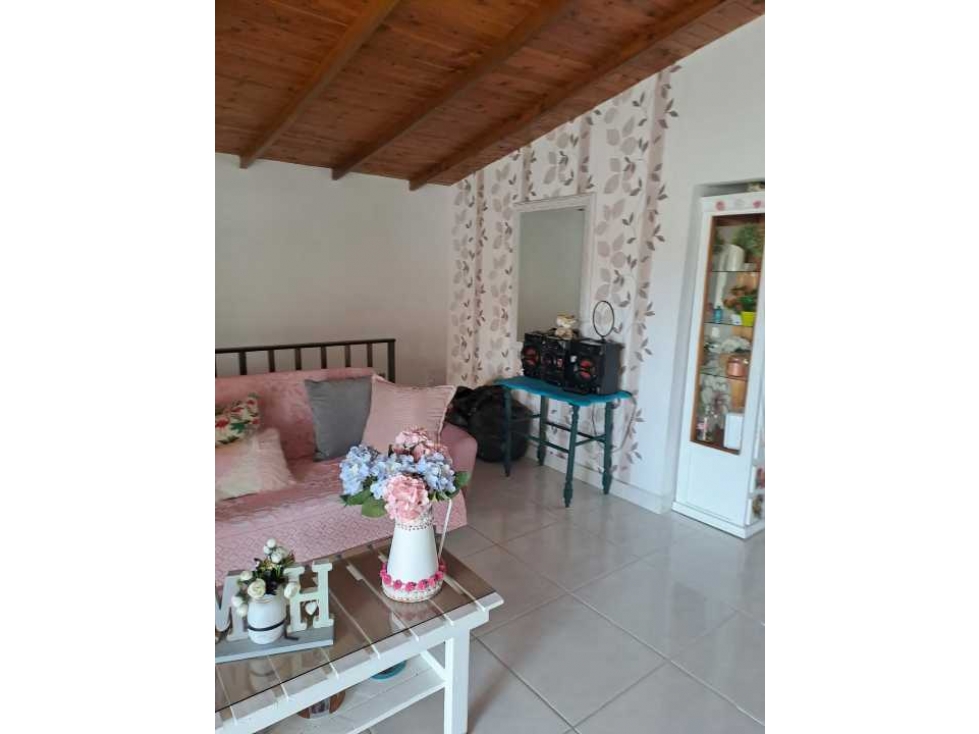 VENDO HERMOSO APARTAMENTO EN EL PEÑOL ANTIOQUIA