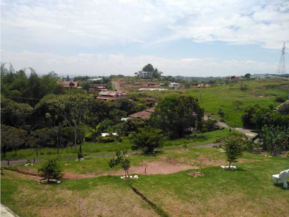 VENPERMUTO HERMOSA CASA CAMPESTRE JAMUNDI