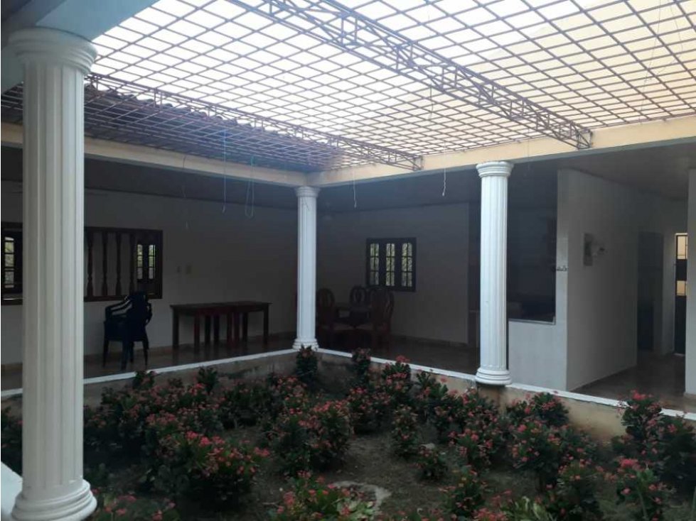 Venta de casa campestre de 2 hectáreas en los pericos, monteria