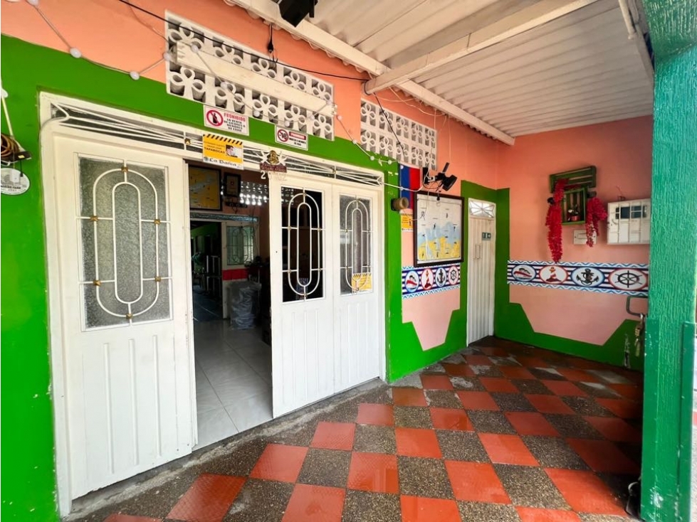 Venta de Casa con 3  apartamentos en Espinal, Tolima
