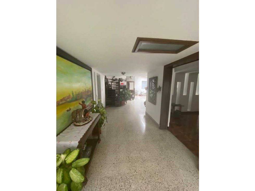 Venta de casa unifamiliar en Florida Nueva, Medellín