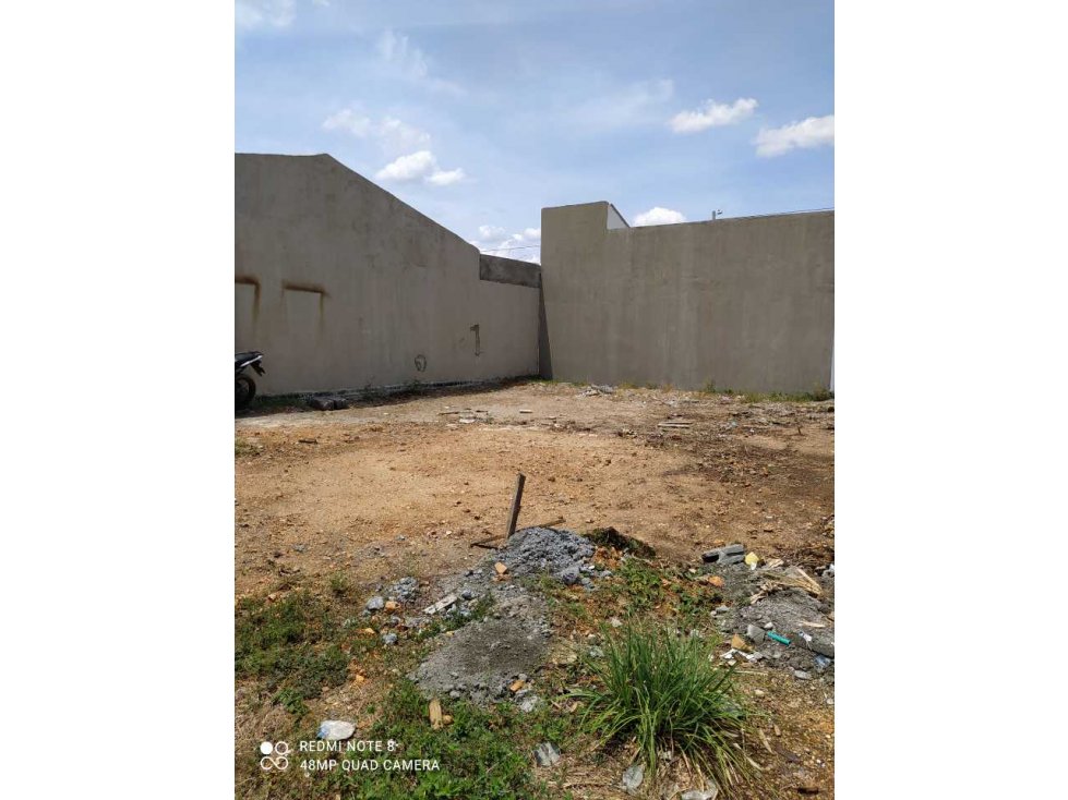 Venta de lote esquinero en Vallejo, Montería