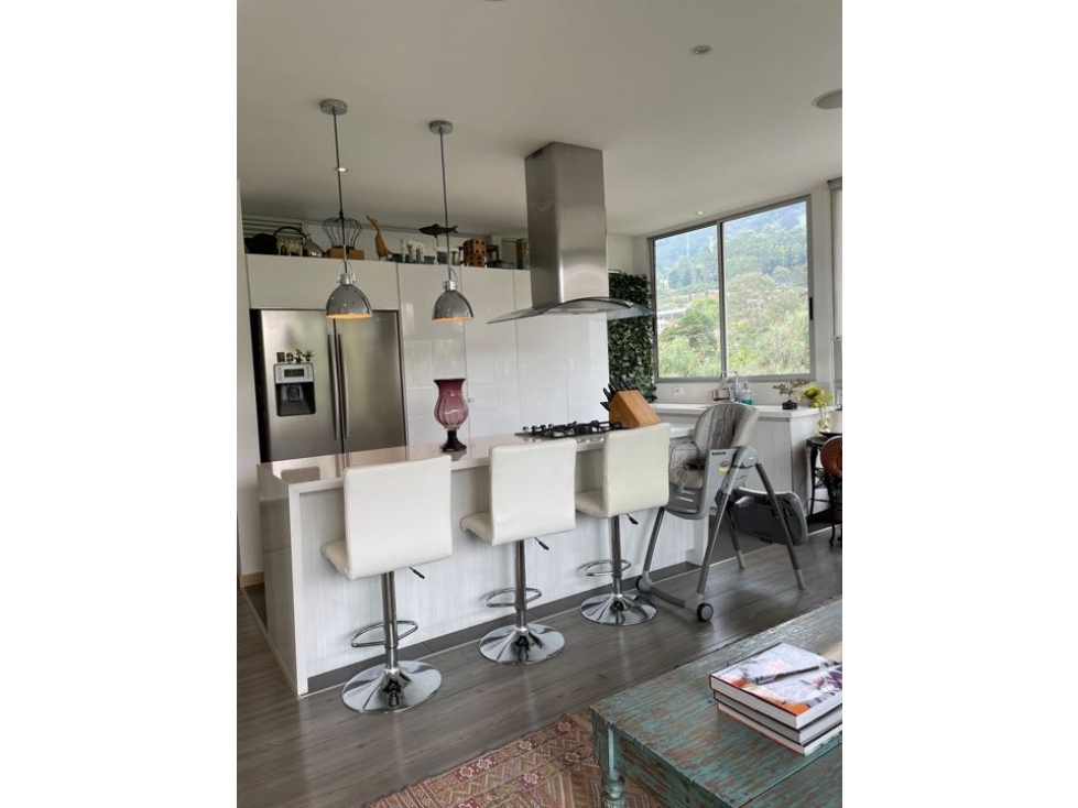 Venta moderno apartamento Medellin el poblado sector ces