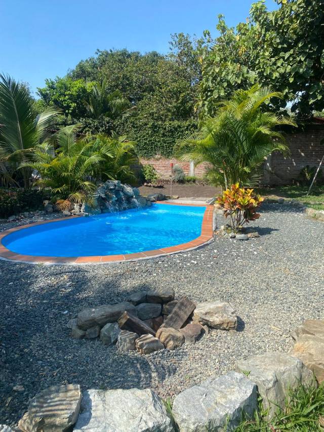 FN06 VENDEMOS HERMOSA Y CÓMODA CASA CAMPESTRE AGUACLARA