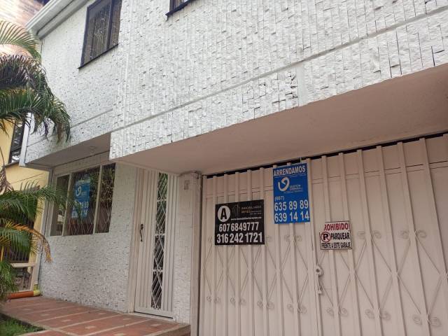 SE ARRIENDA CASA EN EL DIAMANTE 2 Bucaramanga