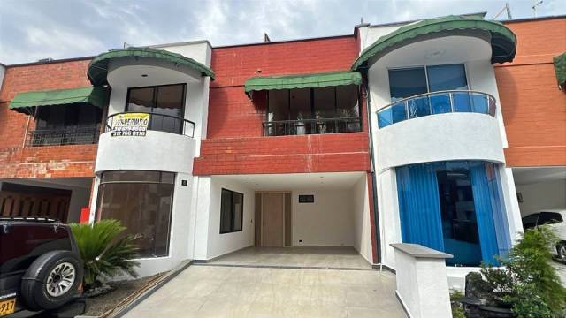 CASA REMODELADA EN LA HACIENDA – CALI