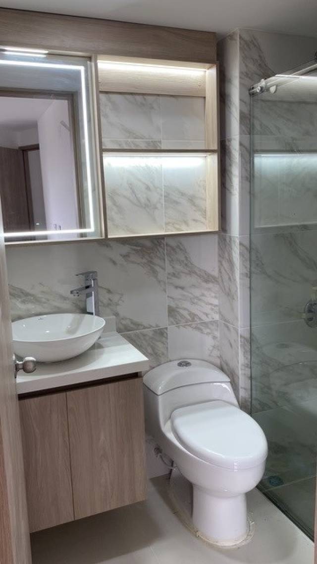 Apartamento en TREBOLES PARQUE VIVERO VALLE DEL LILI, Cali