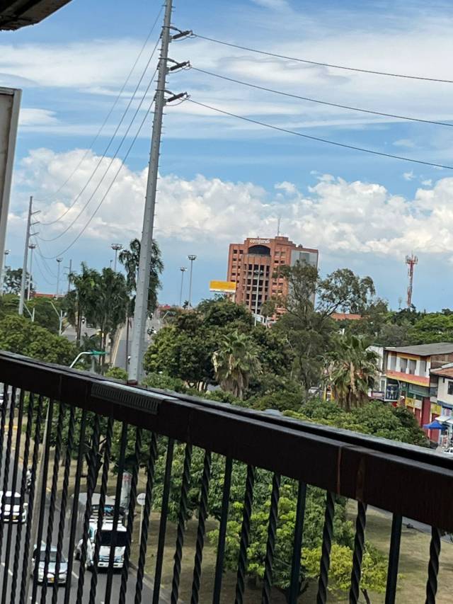 Oportunidad de Arriendo – Local Comercial en Excelente Ubicación (La Luna, Cali)